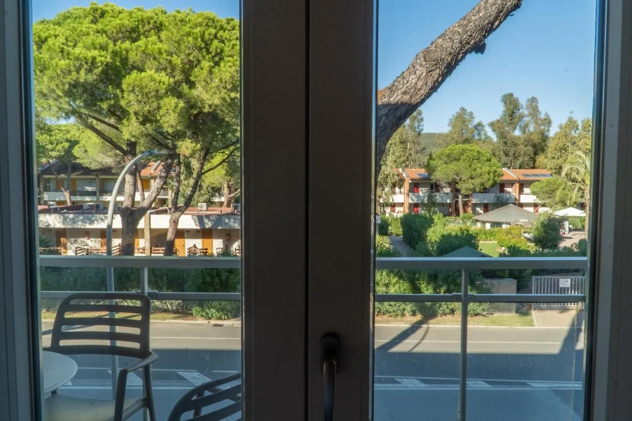 Golfo Del Sole Hotel Follonica 4*,